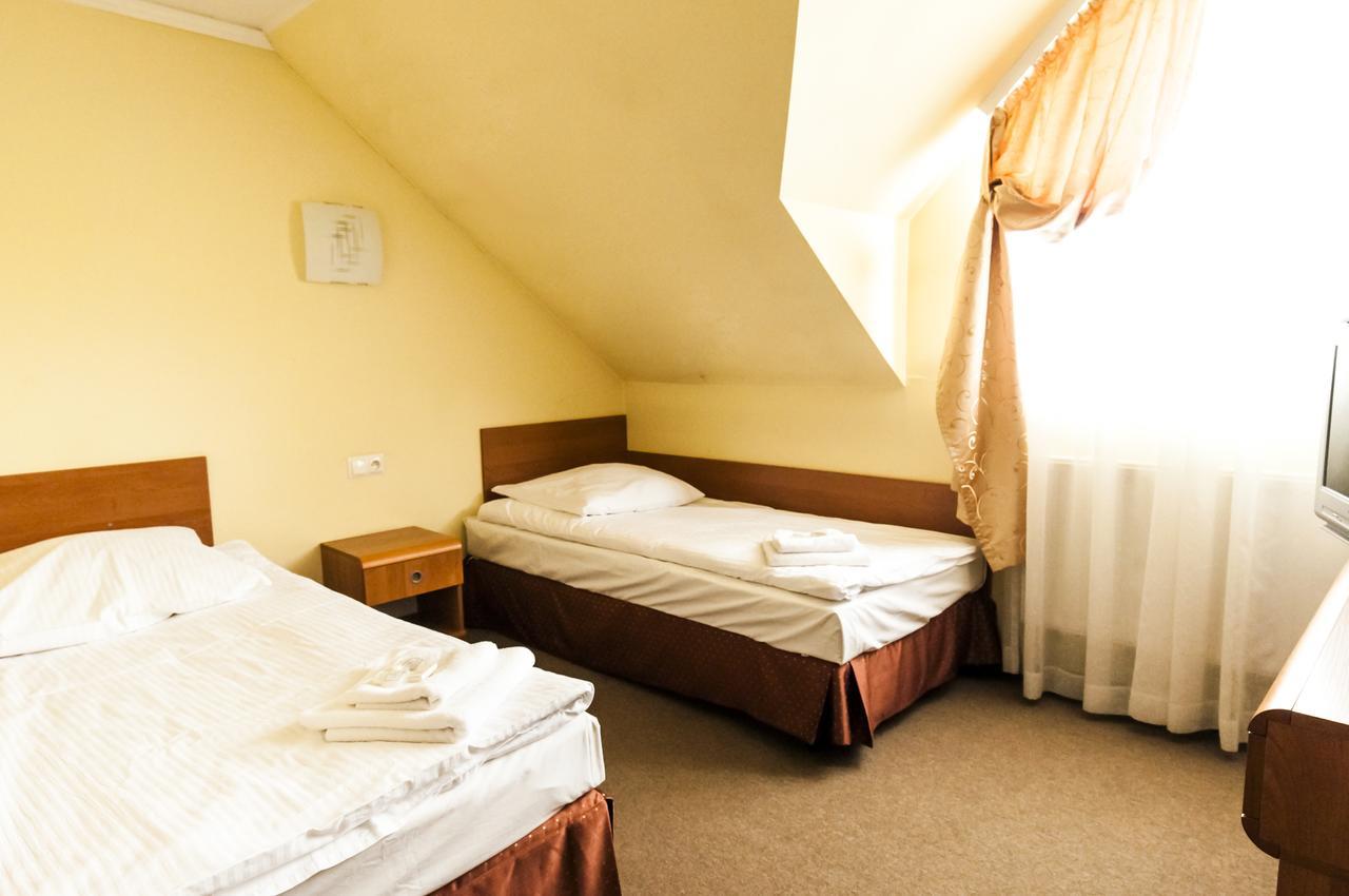 Hotel Olenka シドゥオビエツ エクステリア 写真