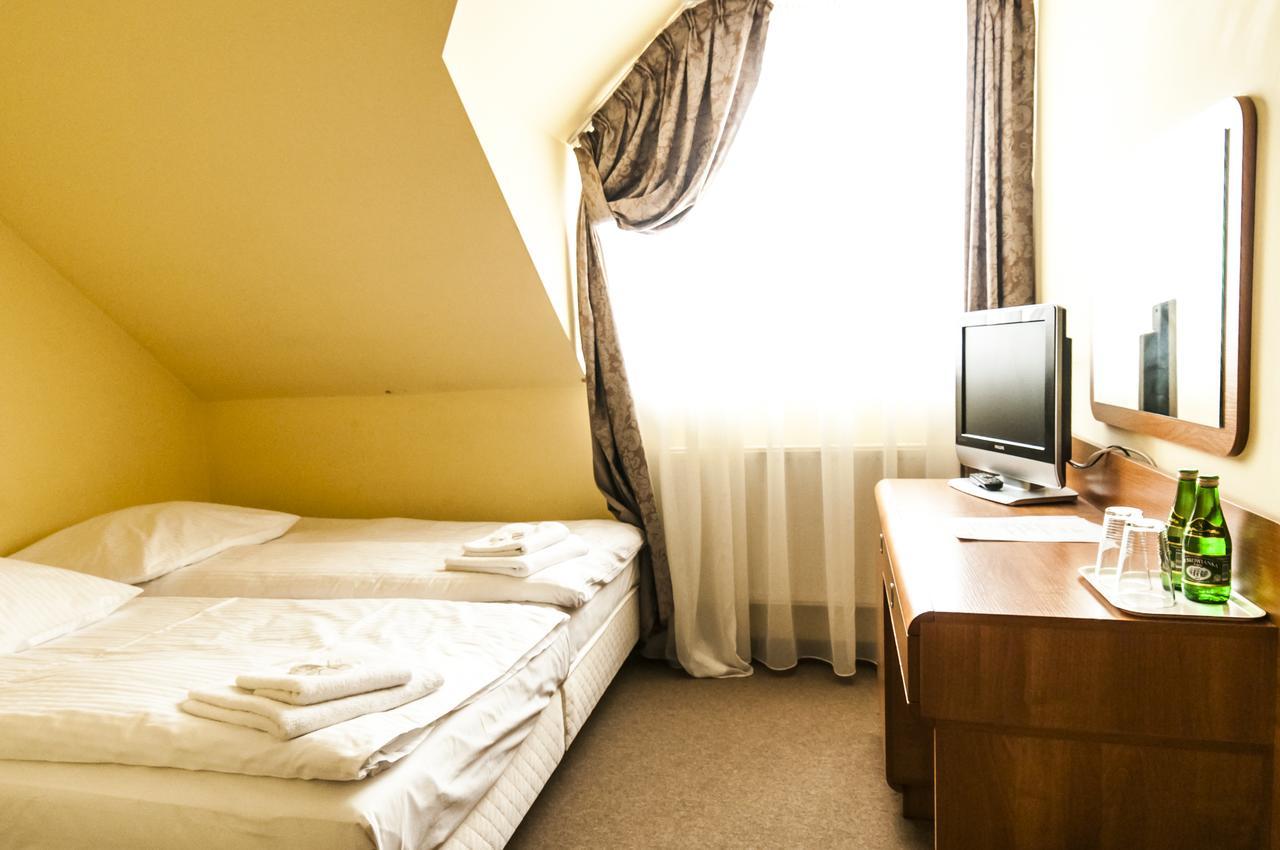 Hotel Olenka シドゥオビエツ エクステリア 写真
